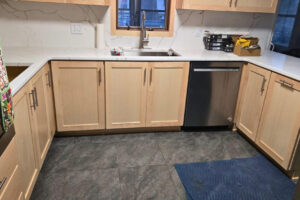 AaronHInWindsorHeightsCustomCabinetsMapleClearCoatedAfterCountertops1- Edited_resized AaronHInWindsorHeightsCustomCabinetsMapleClearCoatedAfterCountertops1- Edited_resized